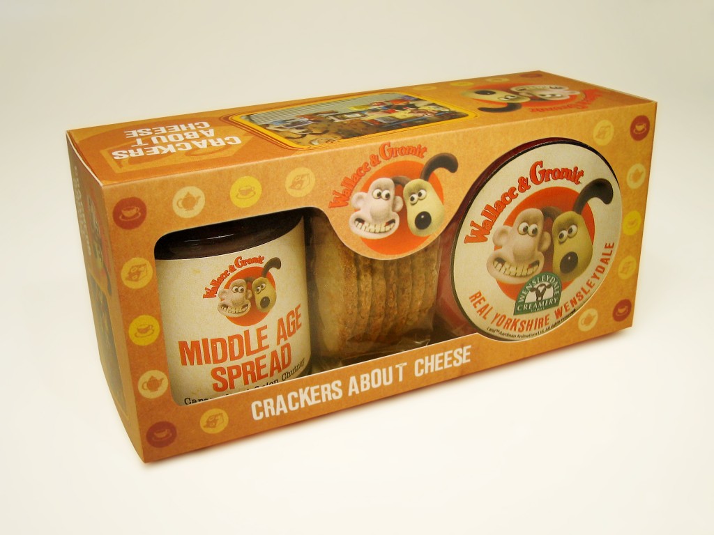 2183WGCrackersAboutPack